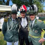 Obersttreffen beim ersten Gemeindeschützenfest